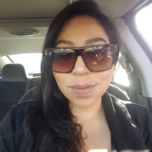 Meet your Posher, Yvonne